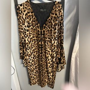 VF Show Women’s Leopard Dress